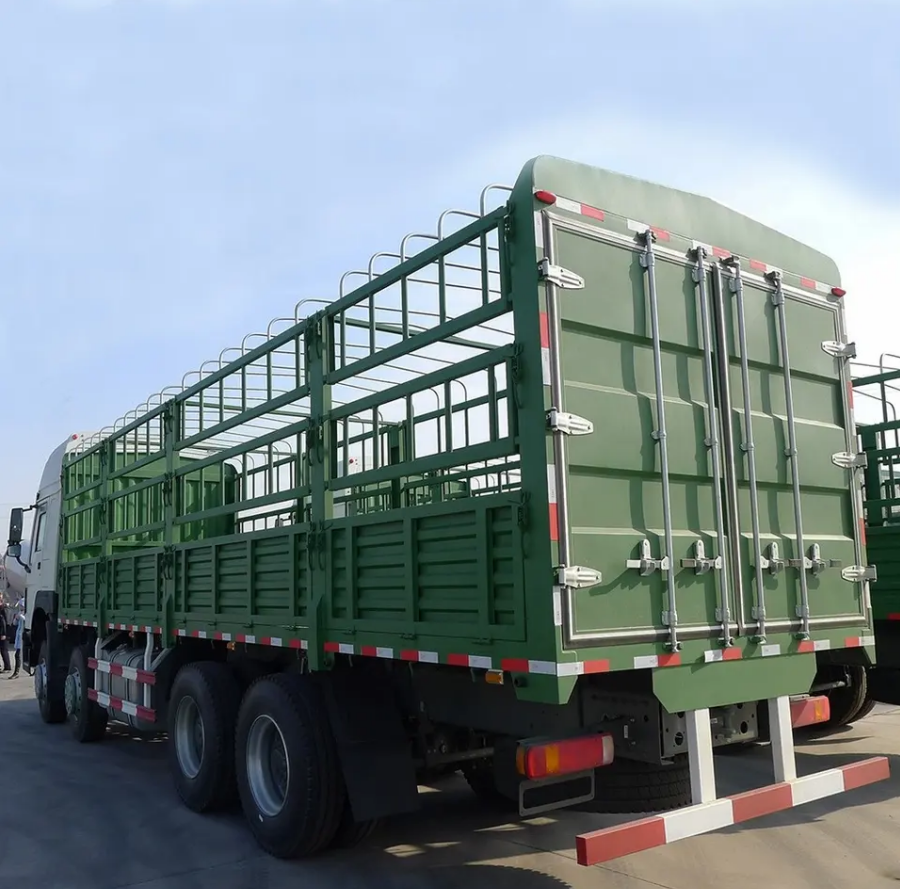 Used  Sinotruk HOWO Fence Cargo Truck 6x4/8x4 10 wheels Fence Truck for Sale
