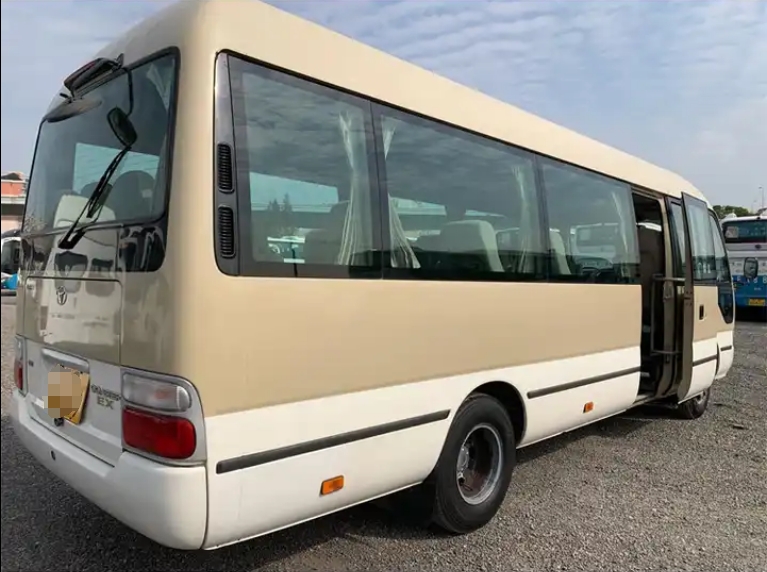  TOYOTA & YUTONG  Well Selling Multi-Utlilty  Medium Diesel Bus for Public Transport Mini Bus